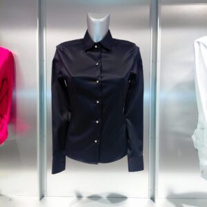 1108 blusa s posebnimi gumbi